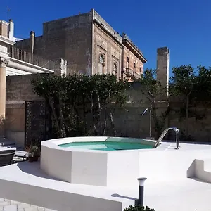Frühstückspension Dimora Charleston Parcheggio Privato In Loco Gratis, Lecce